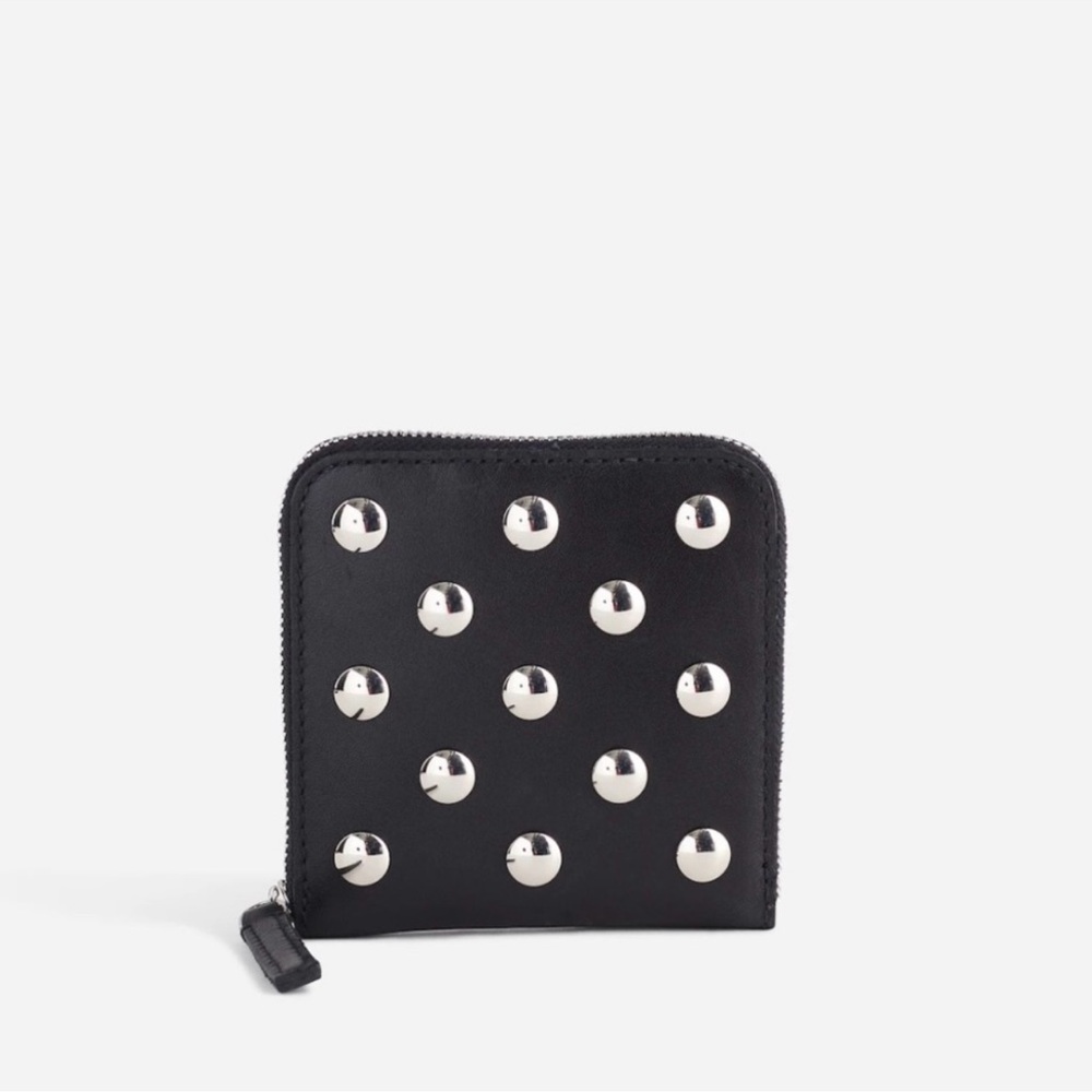 Madewell essential zip WALL·E In studded leather size 4” by 4.1/3”